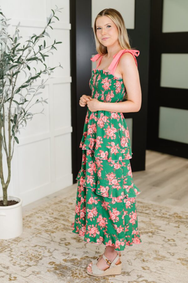 Low Effort, High Impact Tiered Dress in Green/Coral - Image 4